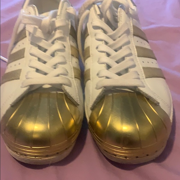 Gold adidas superstar - Picture 3 of 4
